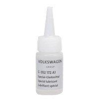 SERVICE FLUID 30ML - O.E. - www.parts-zone.hu SERVICE FLUID 30ML - O.E.